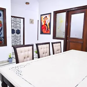 Wild Rose 3* New Delhi